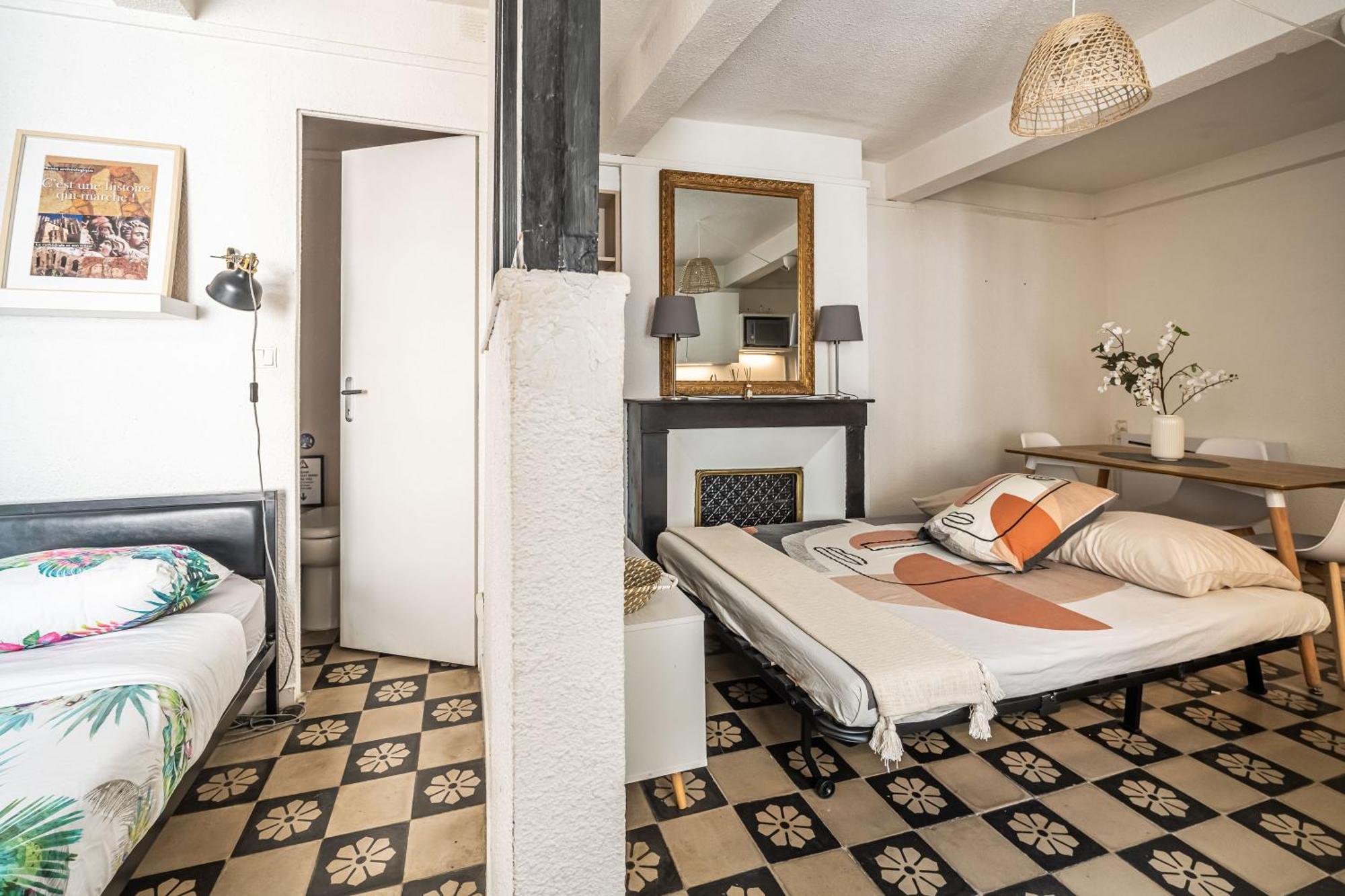 Charmant Studio Rue Droite Narbonne Exterior foto